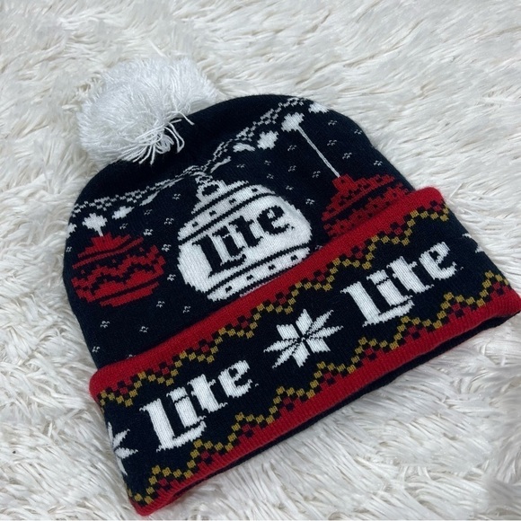 Miller Lite Beer Soft Winter Snowflake Pom-Pom Knit Hat Beanie - Picture 1 of 7